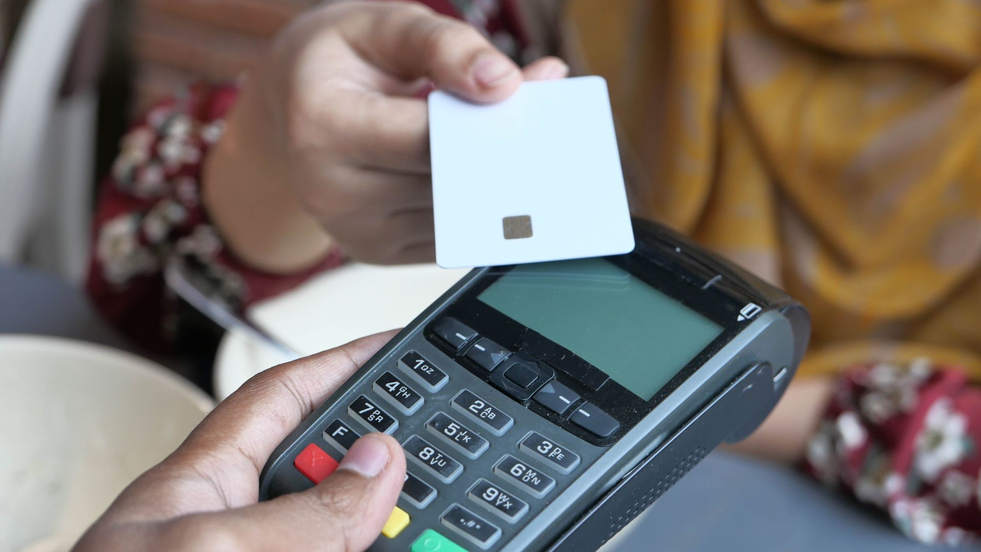 How to Pay for International Services in India With a Virtual Card